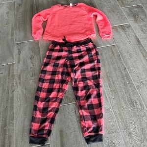 Like New Soft & Warm PJ’s